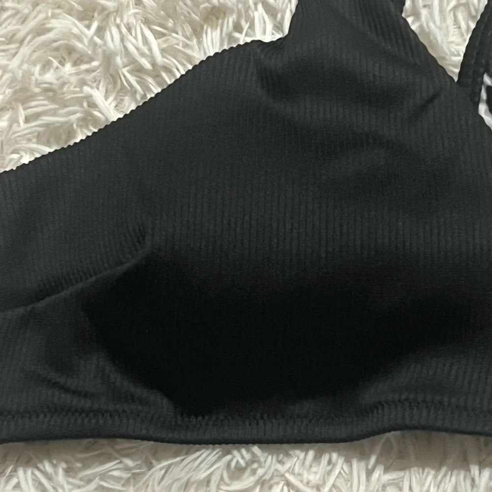POPVIL Black Strappy Bikini Top size XXL like new - Picture 3 of 10
